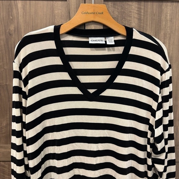 Chico's Travelers Size 3 (XL) Black and White Stripe Top V Neck - Picture 5 of 10